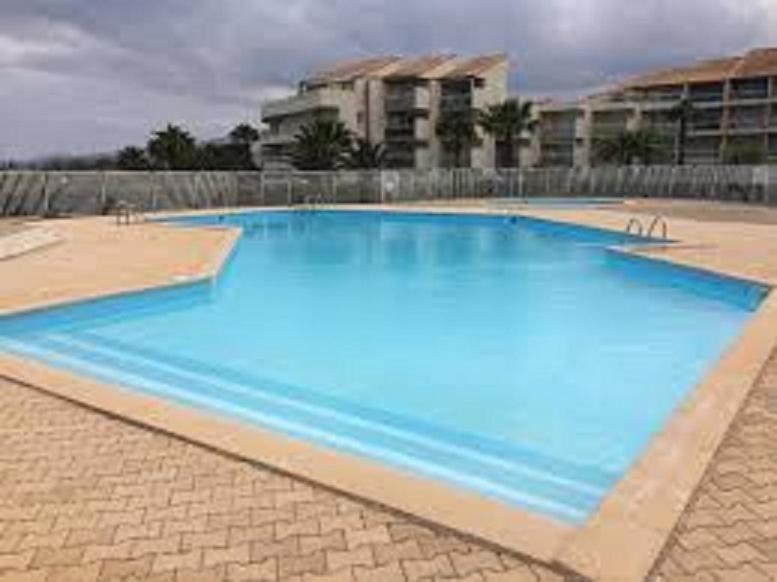 Les Goellettes : Vue Mer Et Piscine 圣西普里安 外观 照片